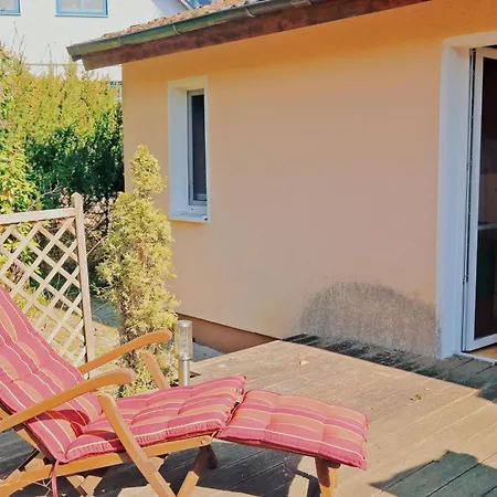 Gemuetliches Wochenendhaus In *