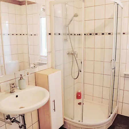 Gemuetliches Wochenendhaus In Holiday home *